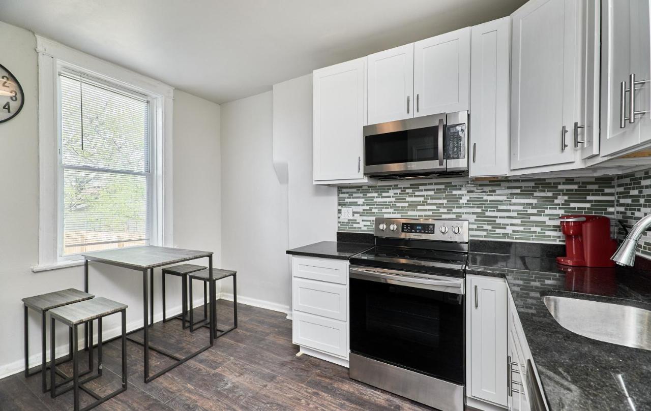 1 Bd Apt Near Forest Park, Science Center & Dining Tower Grove Bagian luar foto